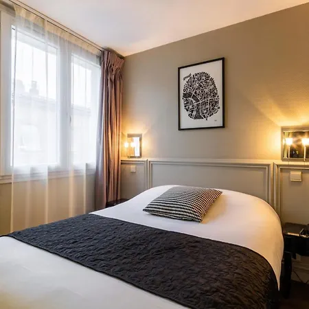 Hotel De France 3*